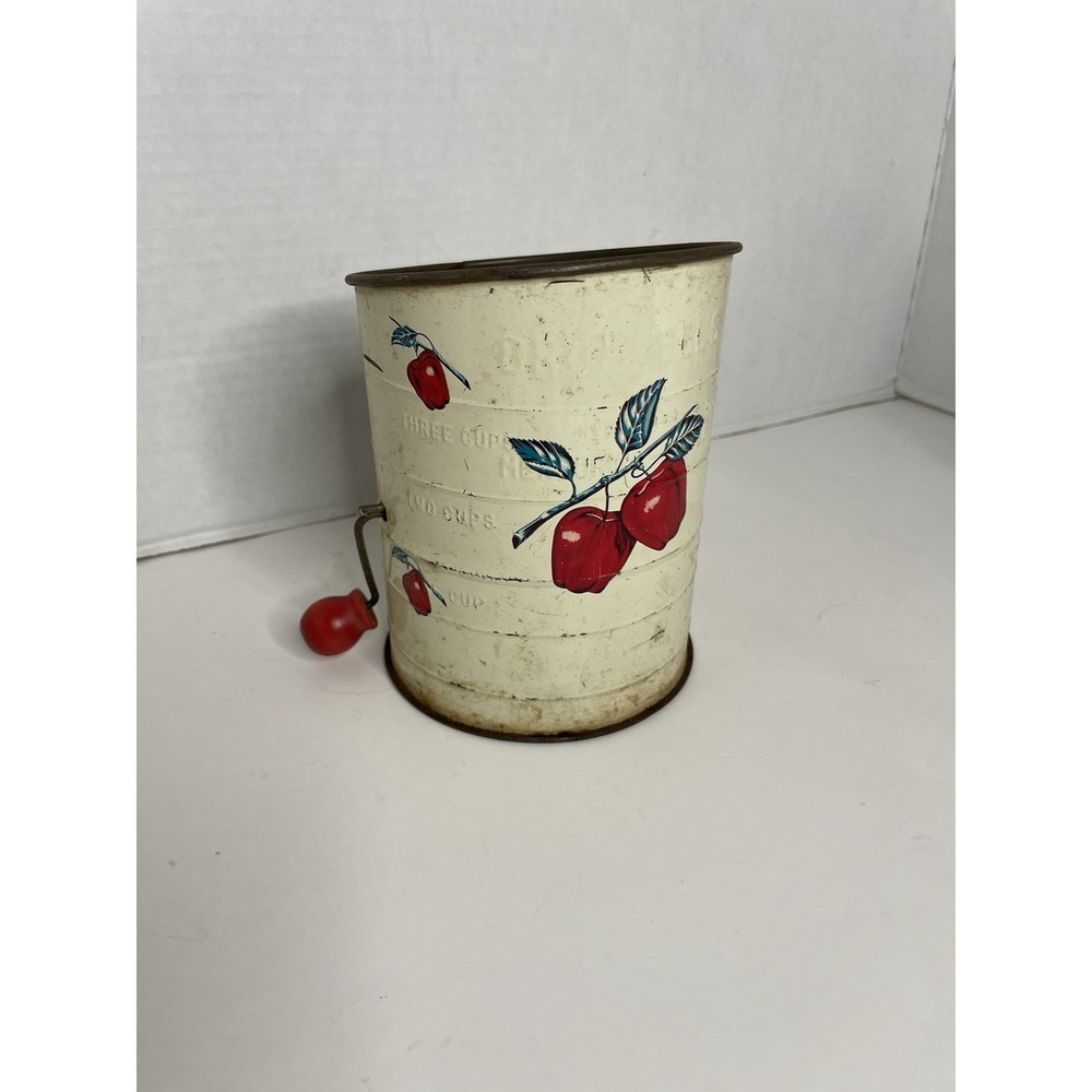 Vintage Bromwell's 3-Cup Metal Flour Sifter Farmhouse Apple Design